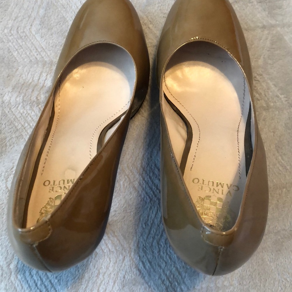 SZ 11 Vince Camuto Tan Heels 👠 - Picture 7 of 7